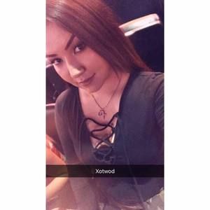 Meet your Posher, Brenda